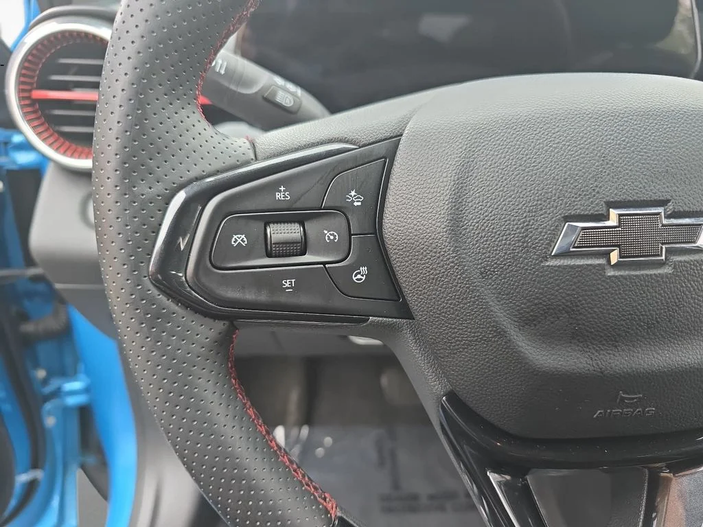 Used 2025 Blue Chevrolet 2RS image 16