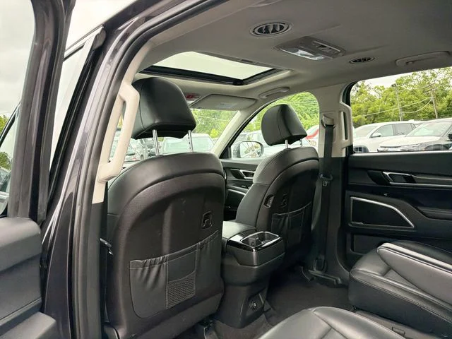 Used 2025 Gray Kia S image 25