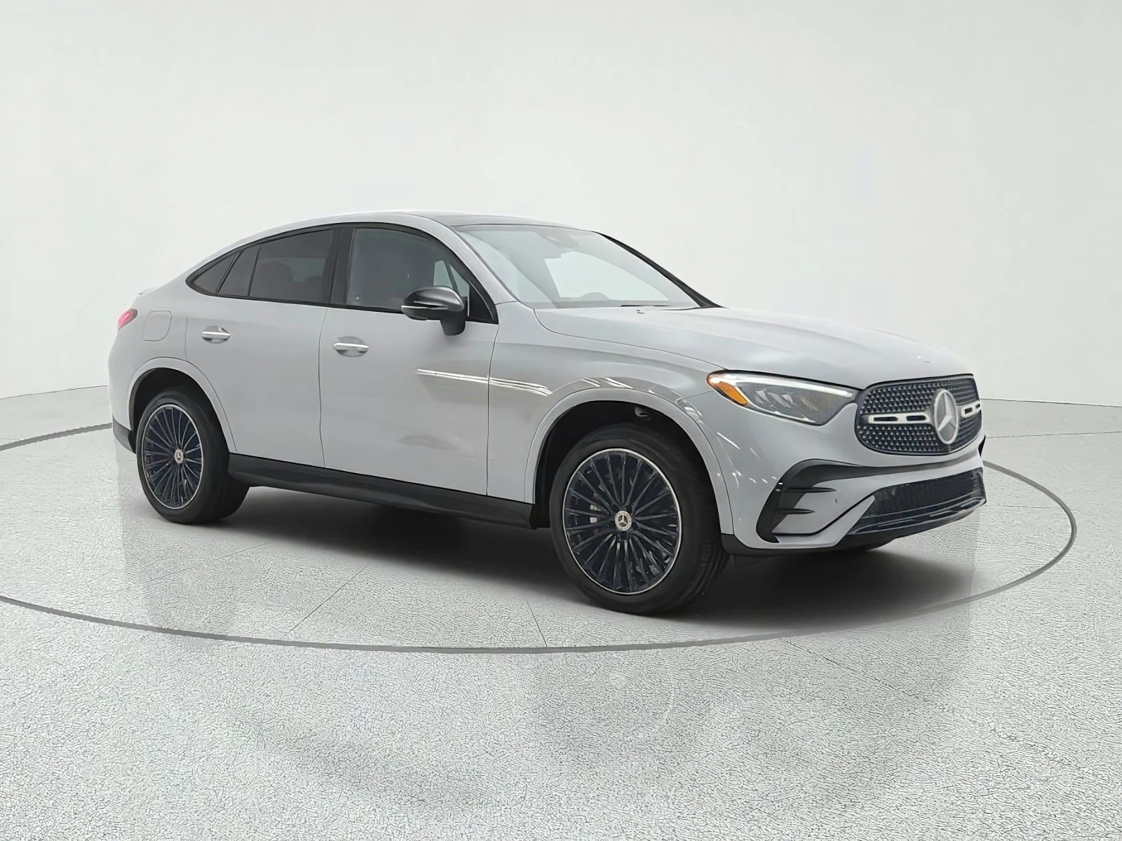 Used 2025 MANUFAKTUR Alpine Grey Mercedes-Benz GLC 300 4MATIC® Coupe image 3