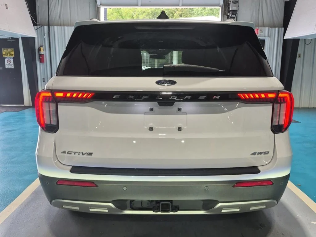 Used 2025 White Ford Active image 11