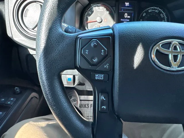 Used 2022 White Toyota SR image 22