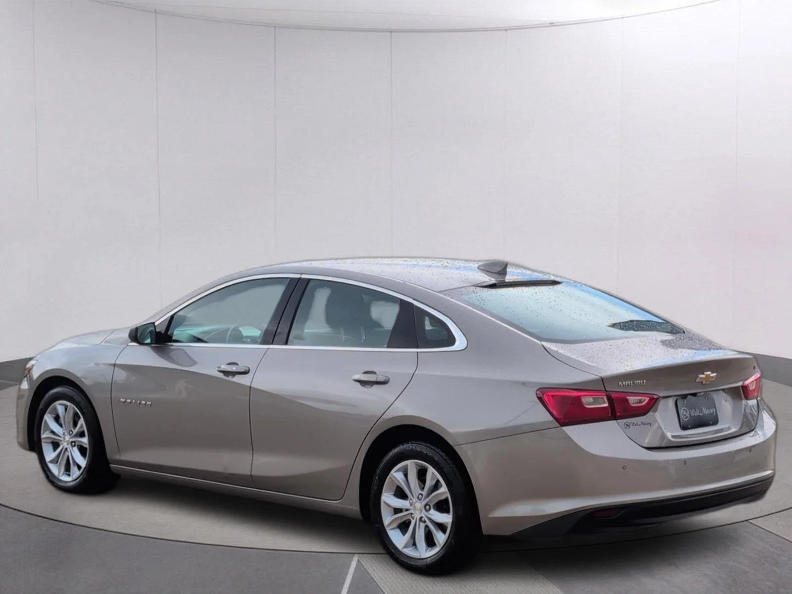 Used 2024 Mineral Gray Metallic Chevrolet LT image 3