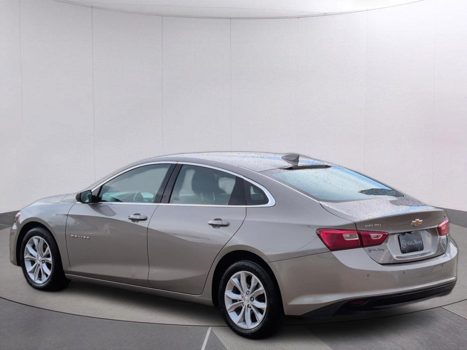 Used 2024 Mineral Gray Metallic Chevrolet LT image 3