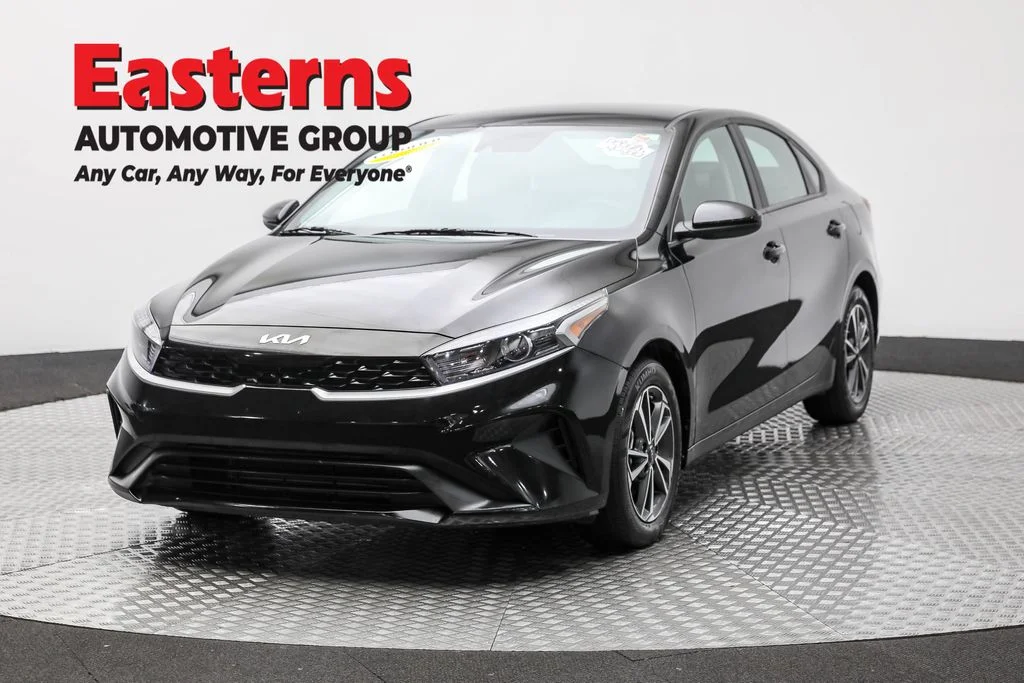 Used 2024 Black Kia LXS image 1