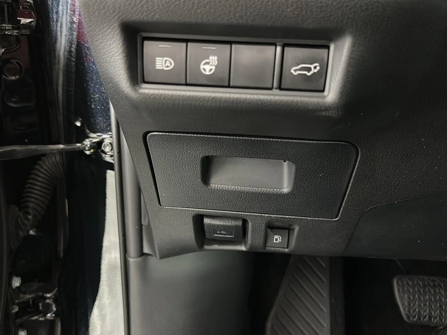 Used 2024 Midnight Black Metallic Toyota Limited image 42