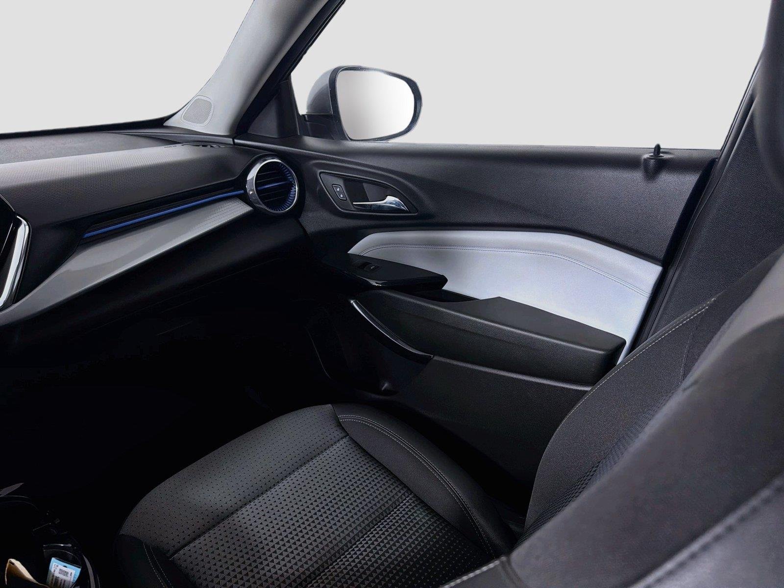 Used 2024 Sterling Gray Metallic Chevrolet LT image 20