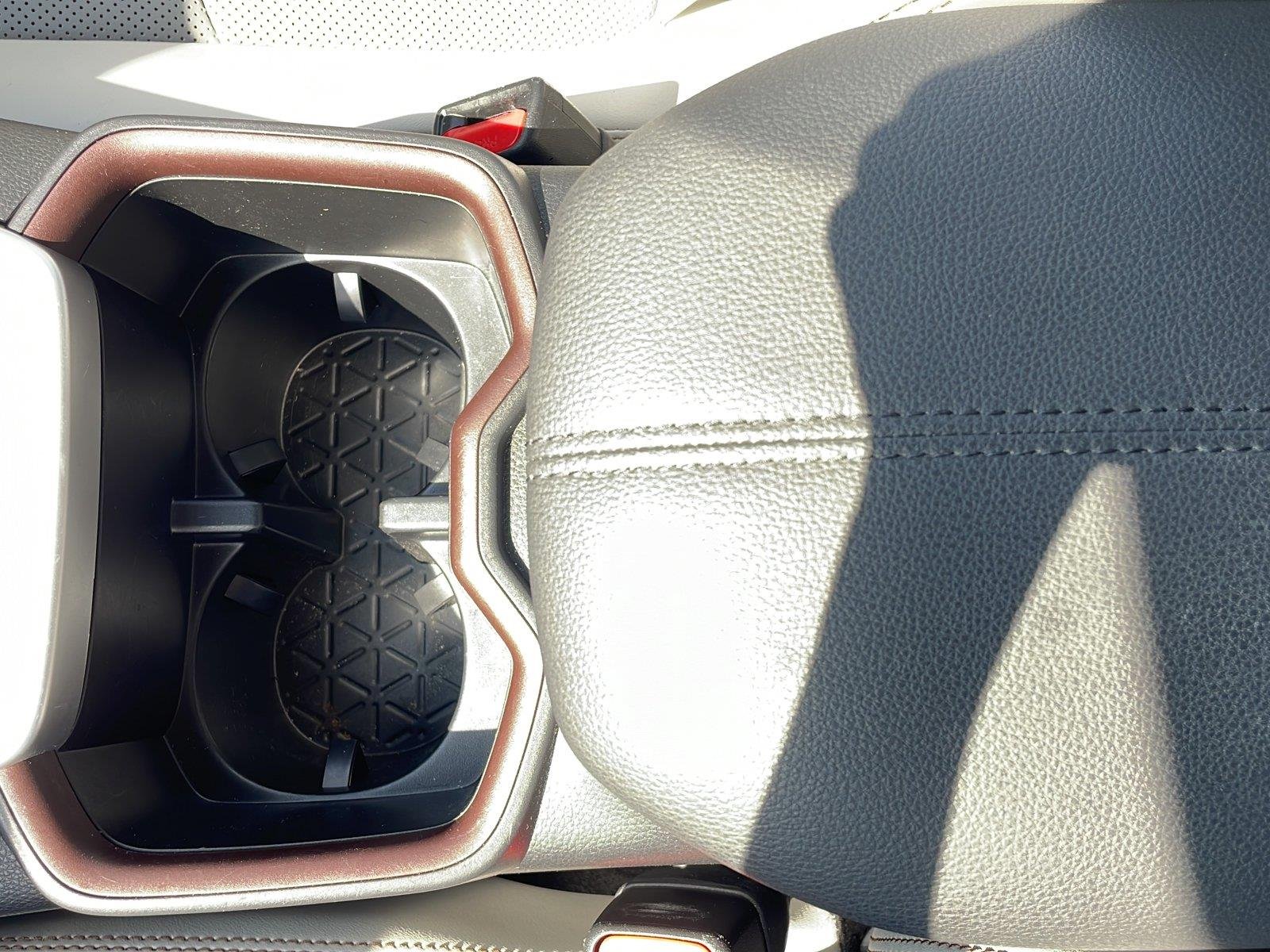 2023 Toyota RAV4 Limited - Photo 16