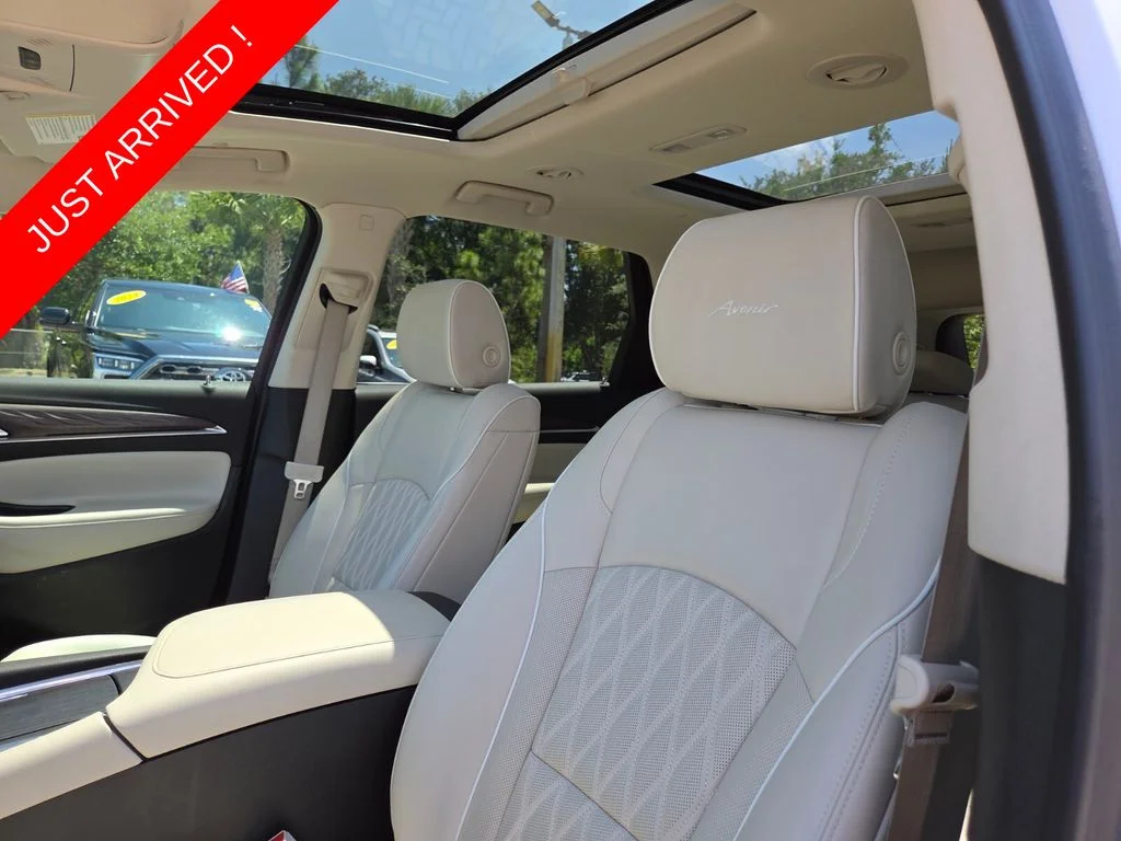 Used 2023 White Buick Avenir image 26