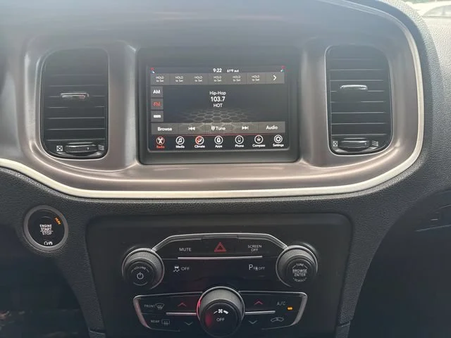 Used 2022 Go Mango Dodge SXT image 19