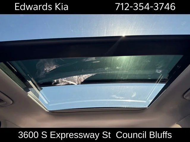 2025 Kia Sorento EX - Photo 30