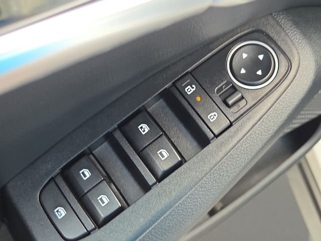Used 2024 Snow White Pearl Kia EX image 20