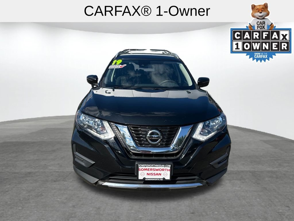 Used 2019 Black Nissan SV image 4