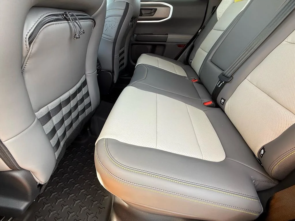 New 2026 Orange Fury Metallic Tri-Coat Ford Badlands® image 7