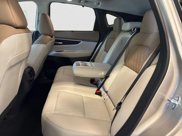 New 2026 Champagne Silver Nissan Platinum image 13