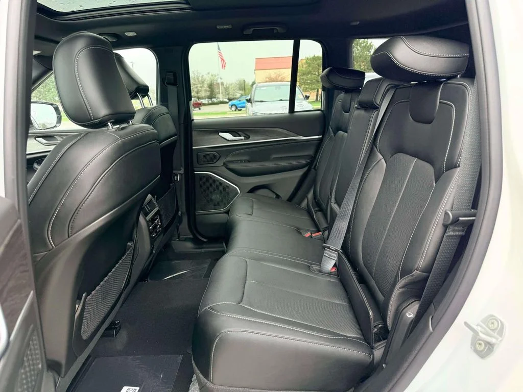 New 2026 White Jeep Limited Reserve image 11