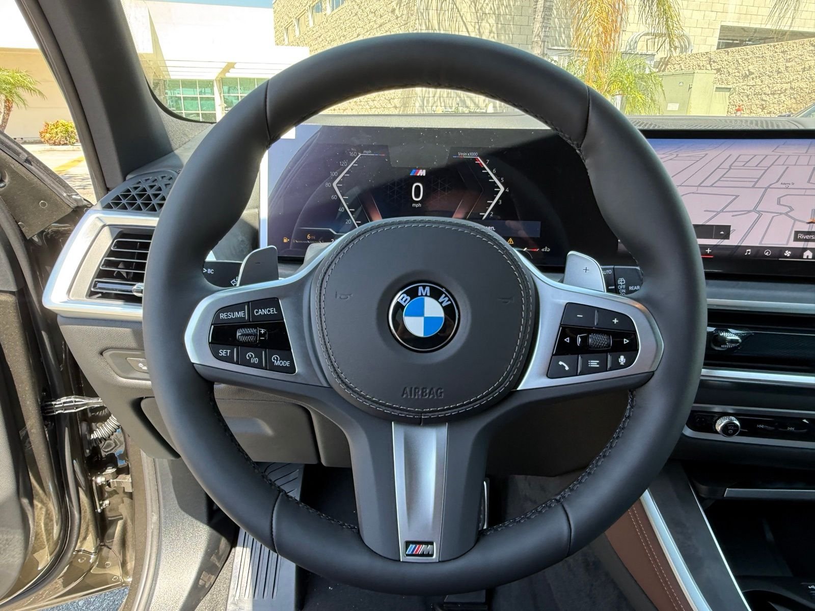 New 2026 Manhattan Green Metallic BMW sDrive40i image 24