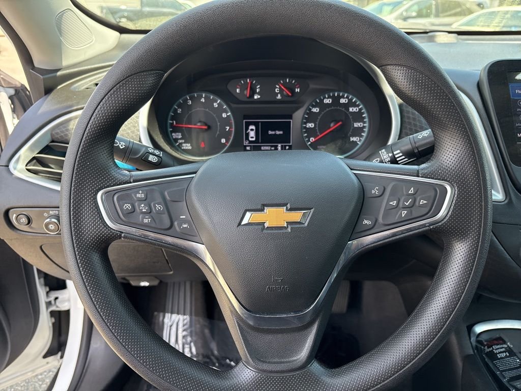 Used 2024 White Chevrolet LT image 21