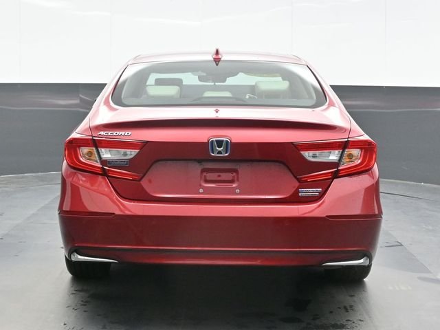 Used 2022 Red Honda Touring image 2