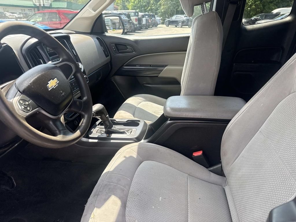 Used 2016 White Chevrolet Work Truck image 17