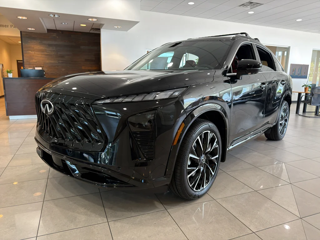 New 2027 MINERAL BLACK INFINITI Autograph AWD image 1