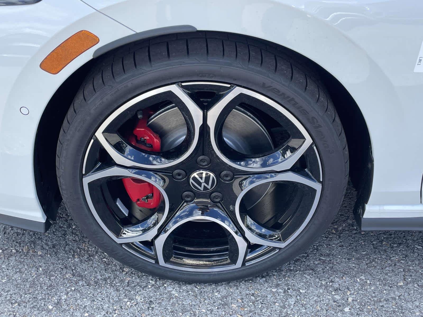 New 2026 Opal White Pearl Volkswagen Autobahn image 11