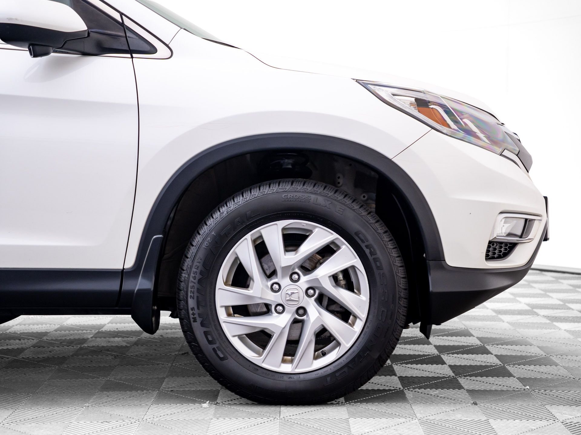 Used 2016 White Honda EX-L image 34