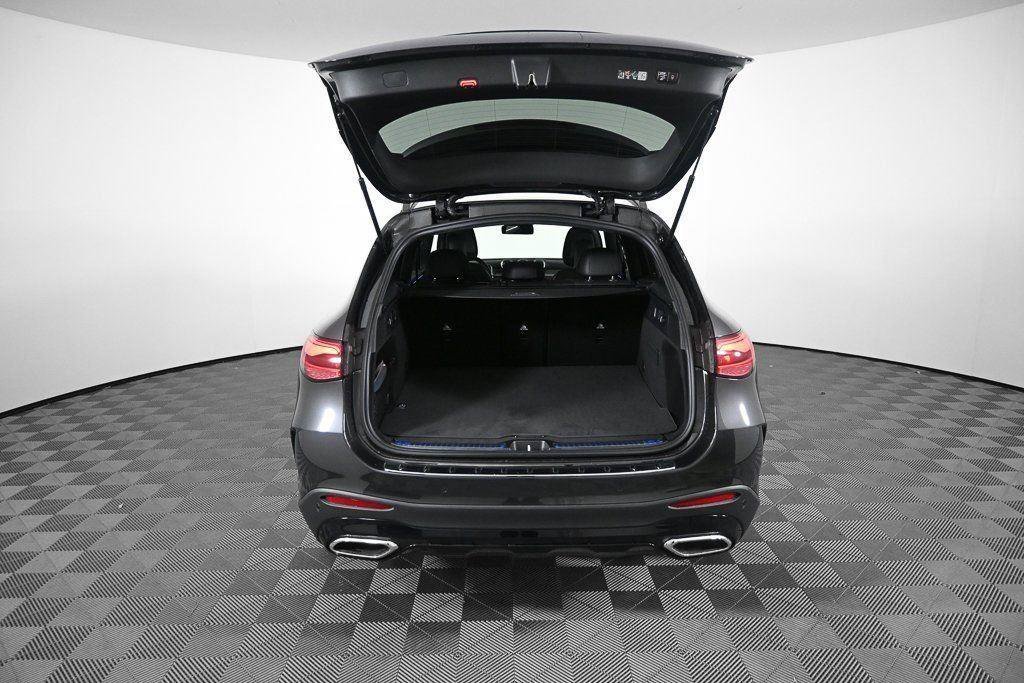 New 2025 Graphite Grey Metallic Mercedes-Benz GLC 300 image 58