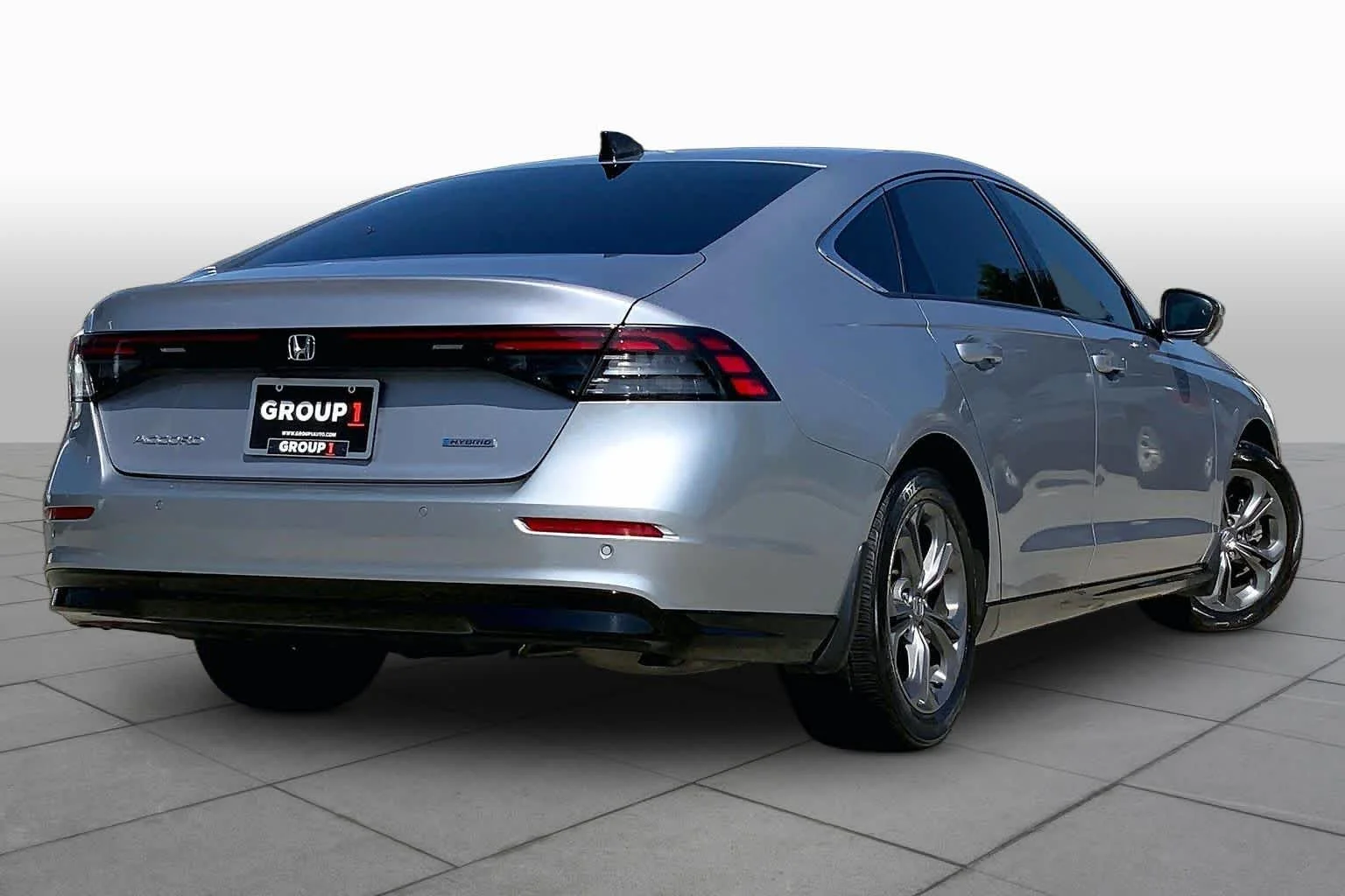 2023 Honda Accord Hybrid EX-L - Photo 13