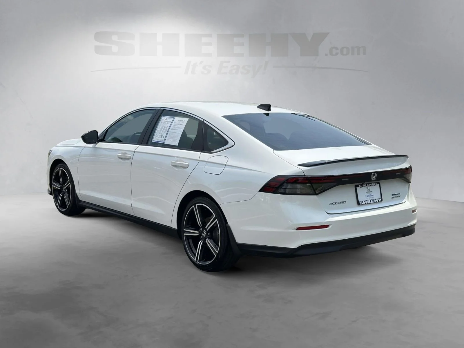 Used 2025 White Honda Sport image 14