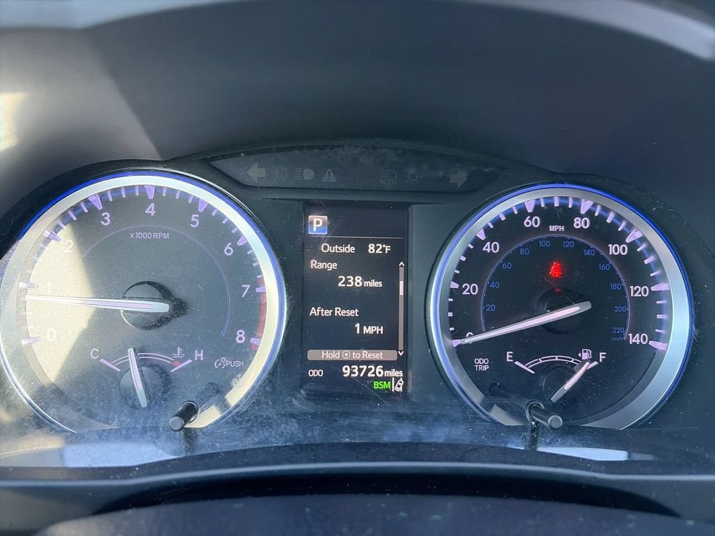 Used 2019 Silver Toyota XLE image 26