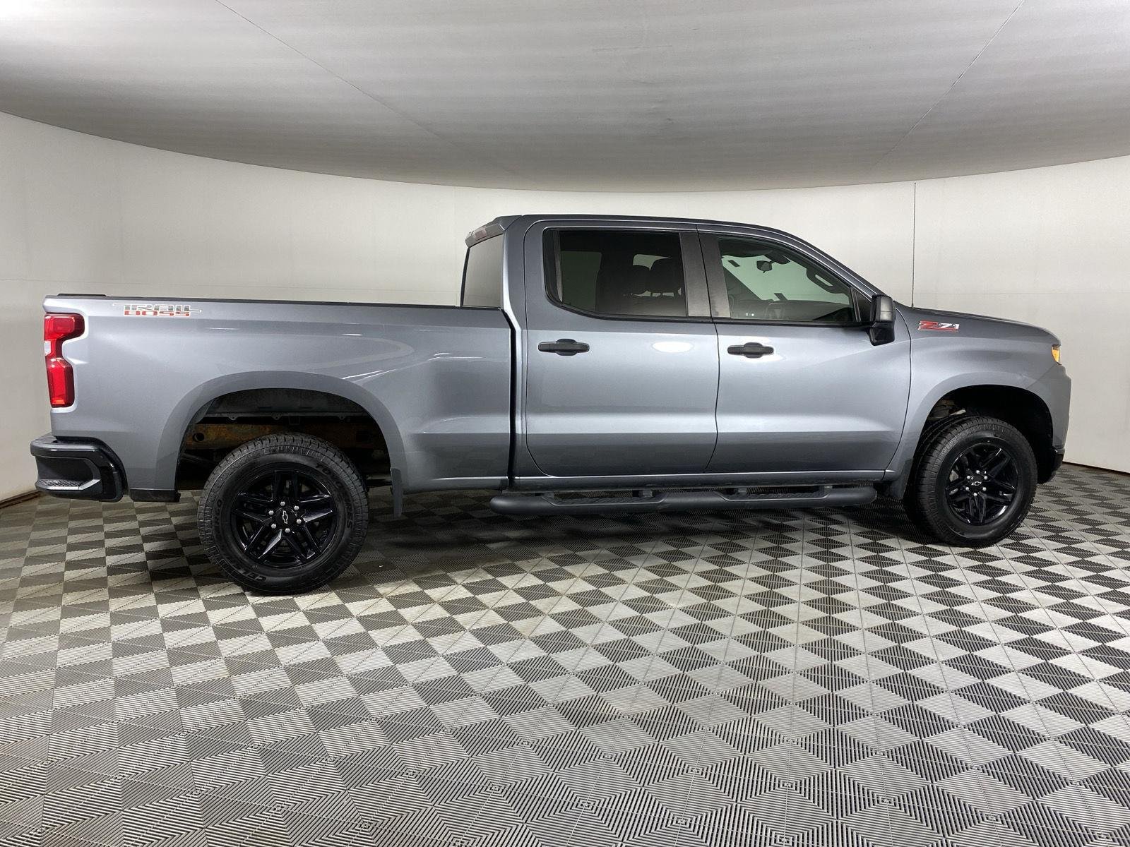 Used 2019 Satin Steel Metallic Chevrolet Custom Trail Boss image 11