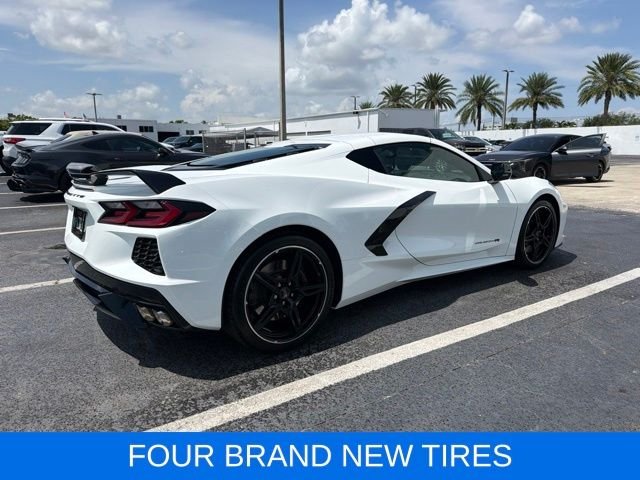 Used 2023 White Chevrolet Stingray image 6