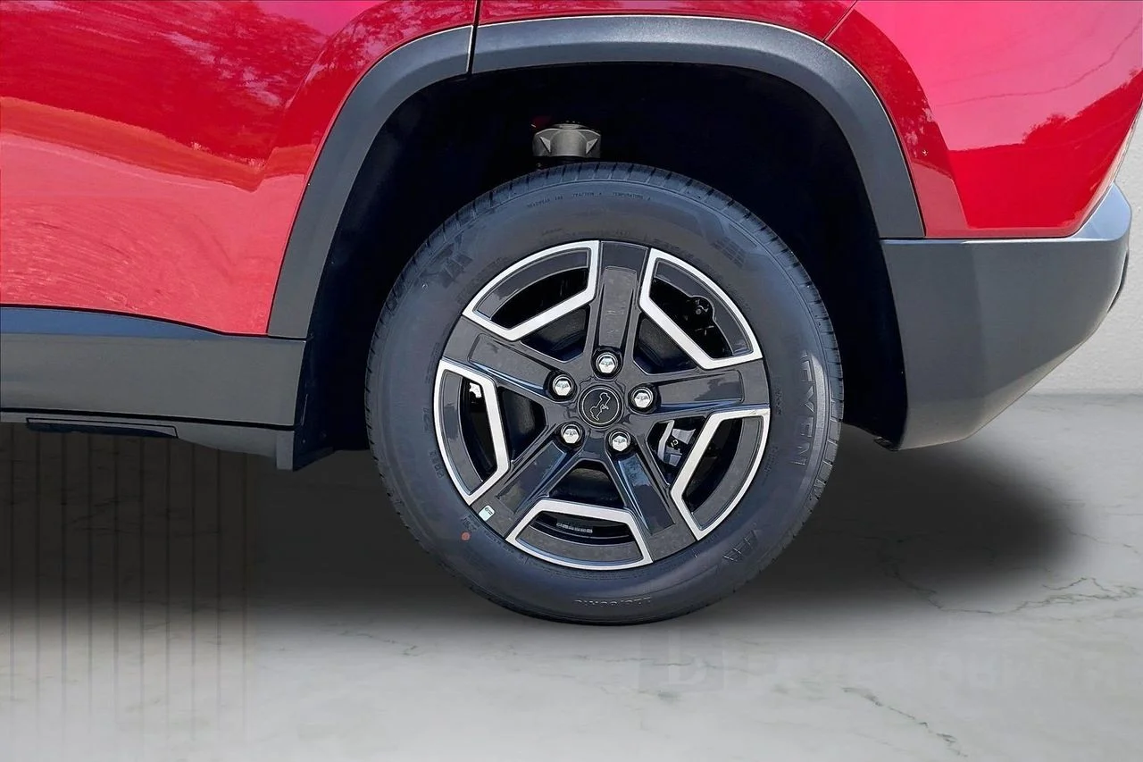 New 2026 Red Hot Pearlcoat Jeep Limited image 31