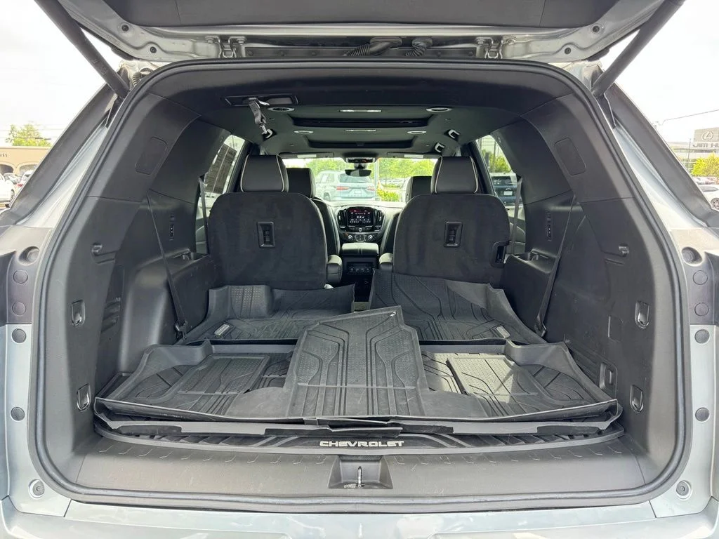 Used 2023 Gray Chevrolet Premier image 42