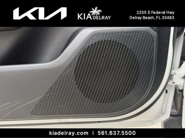 New 2026 Snow White Pearl Kia LXS image 15