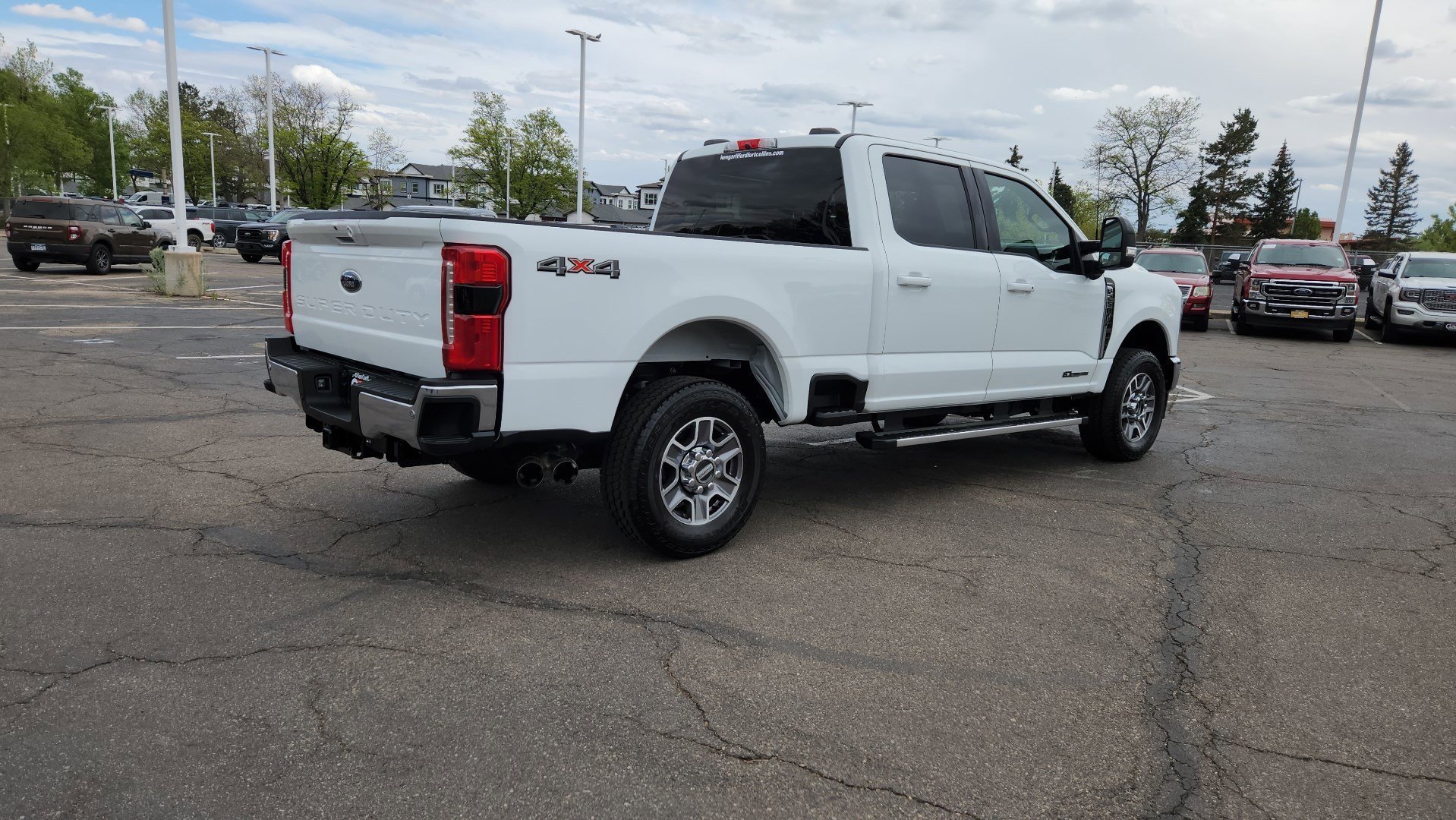 Certified Used 2025 Oxford White Ford LARIAT image 15