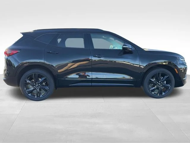 Used 2021 BLACK Chevrolet RS image 8
