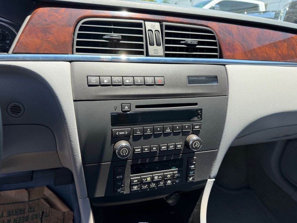 Used 2007 Black Buick CXL image 13