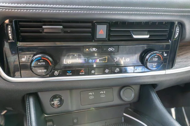 Used 2025 Blue Nissan Platinum image 31