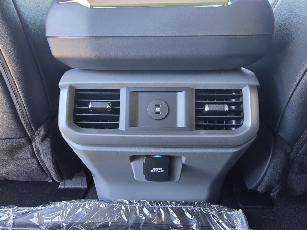 New 2026 Agate Black Metallic Ford Lariat® image 34