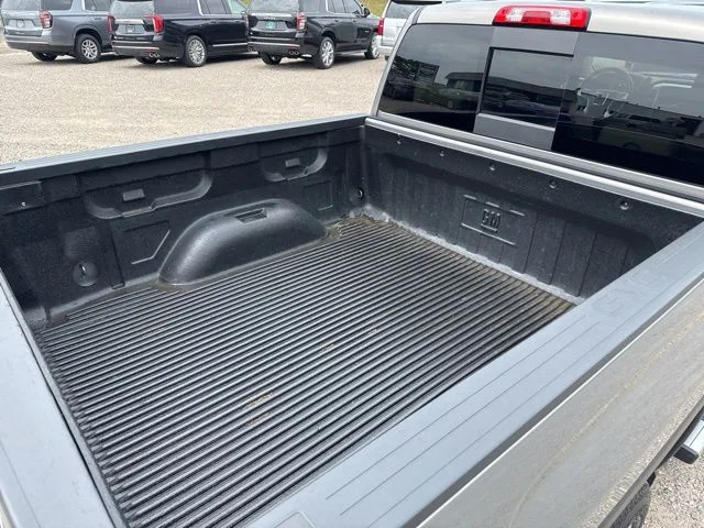 Used 2017 Gray GMC SLT image 16
