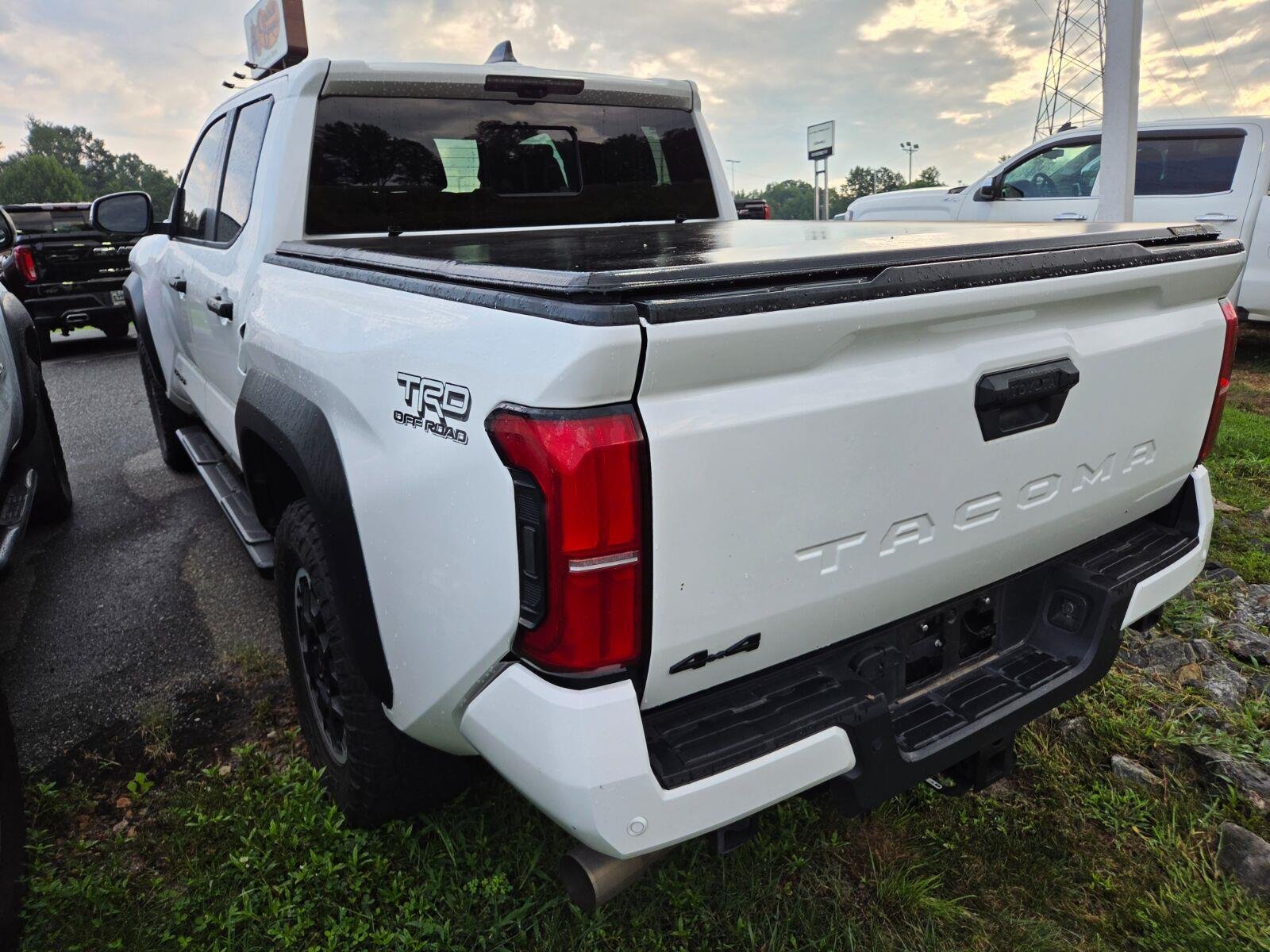 Used 2024 White Toyota SR5 image 9
