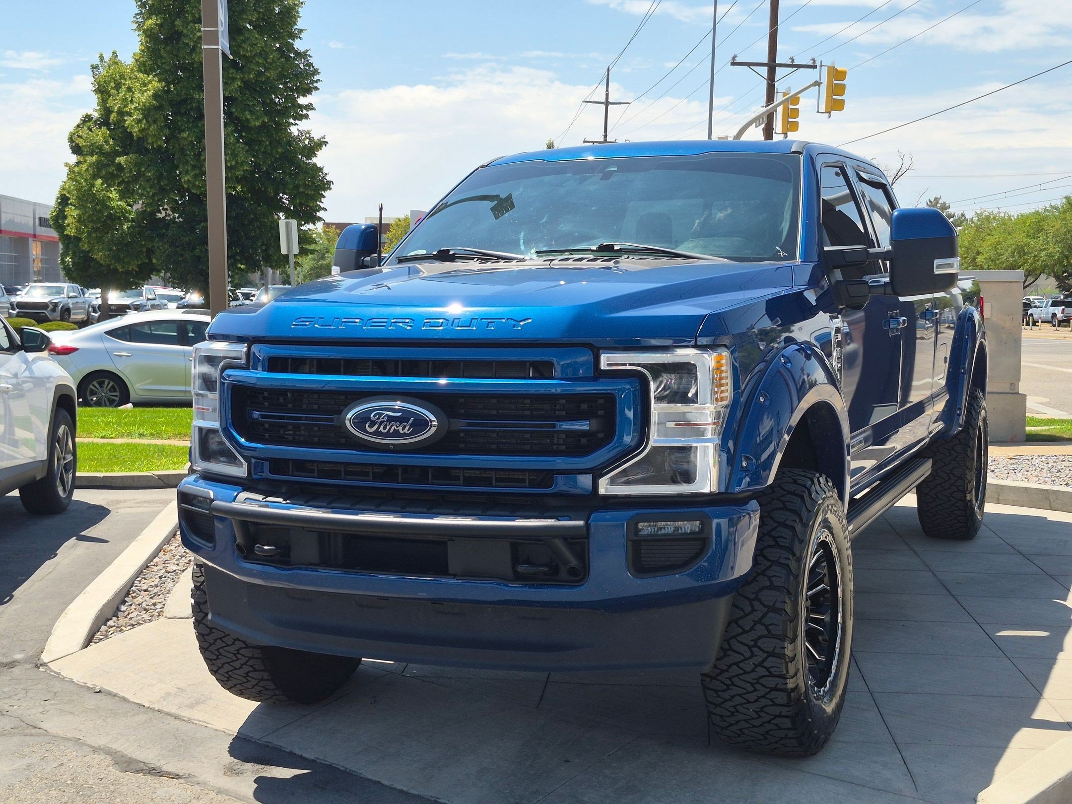 Used 2022 Blue Metallic Ford LARIAT image 8