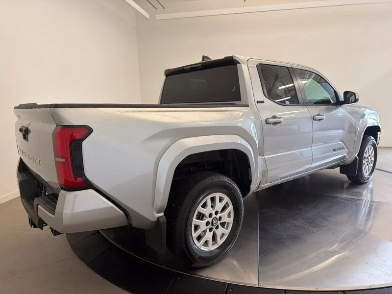 Used 2025 Silver Toyota SR5 image 3