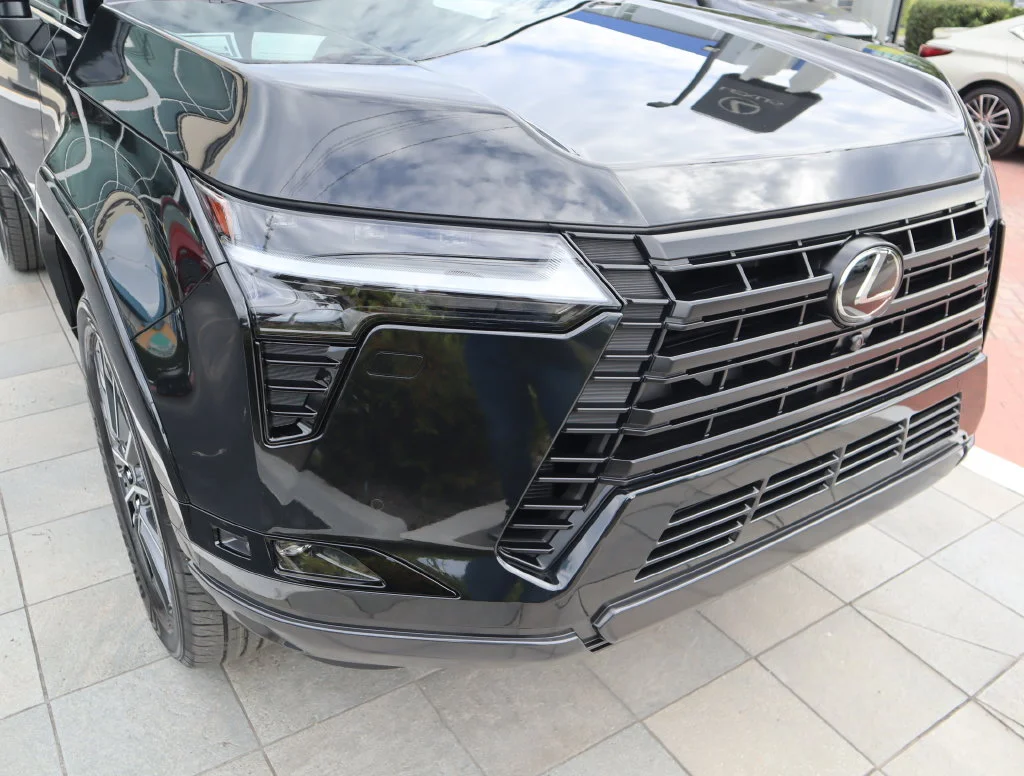 New 2026  Lexus 550 Luxury image 14