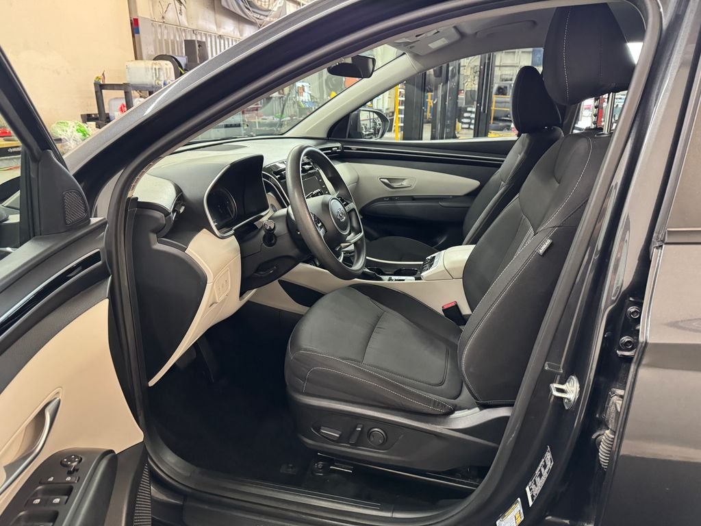 Used 2024 Dark Gray Metallic Hyundai SEL image 15