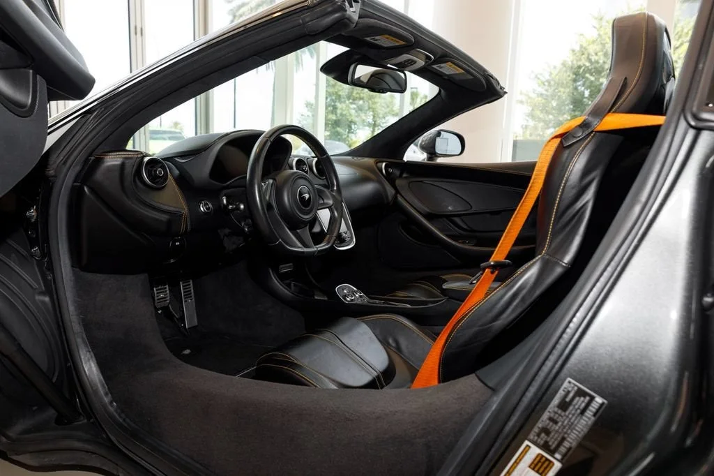 Used 2019 Gray McLaren  image 24