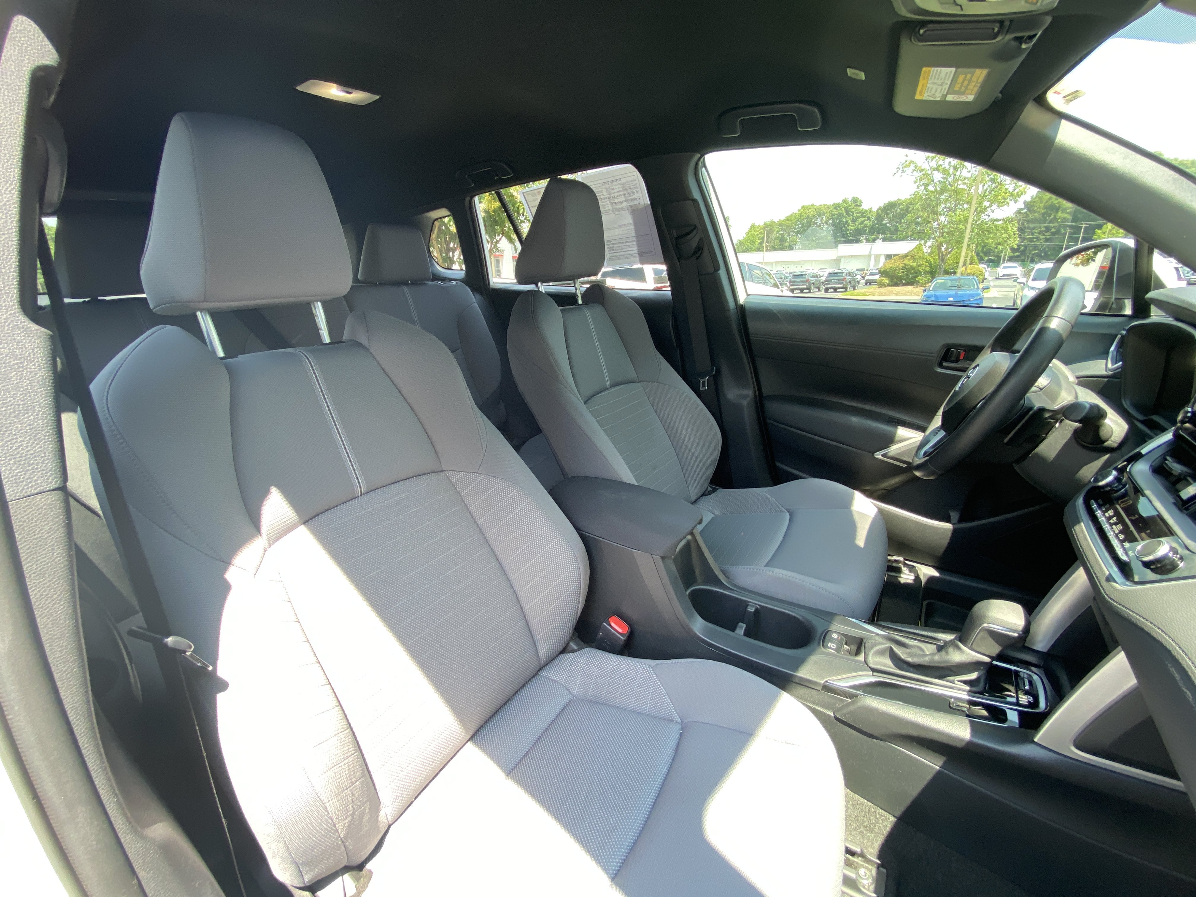 Used 2023 Wind Chill Pearl Toyota Hybrid SE image 20
