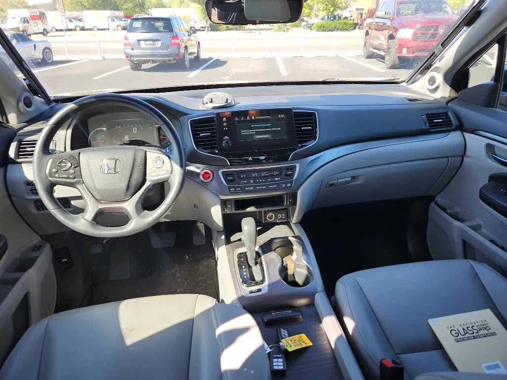 Used 2019 Crystal Black Pearl Honda EX-L image 15