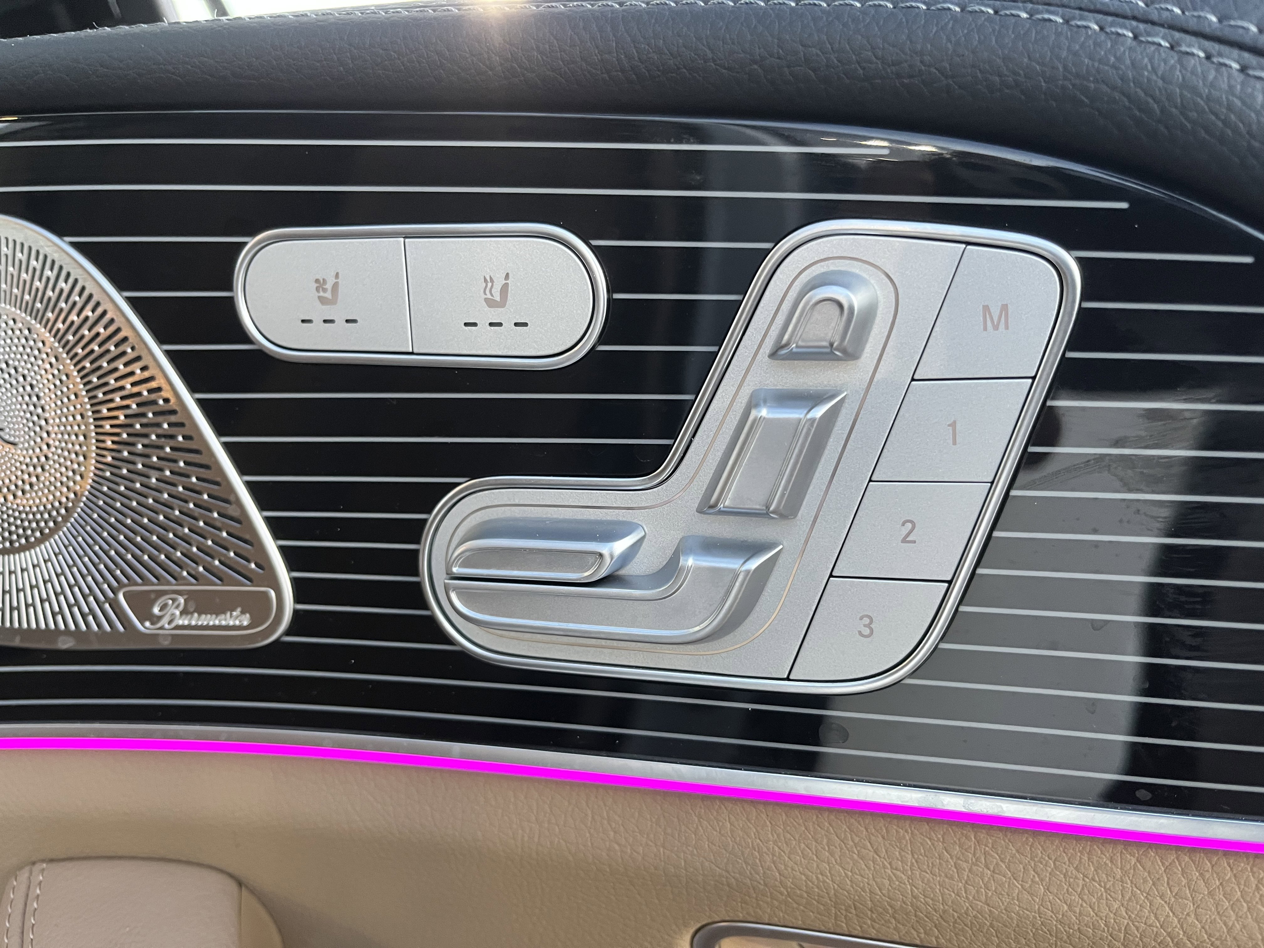 New 2026 MANUFAKTUR Moonlight White Metallic Mercedes-Benz GLS 450 image 26